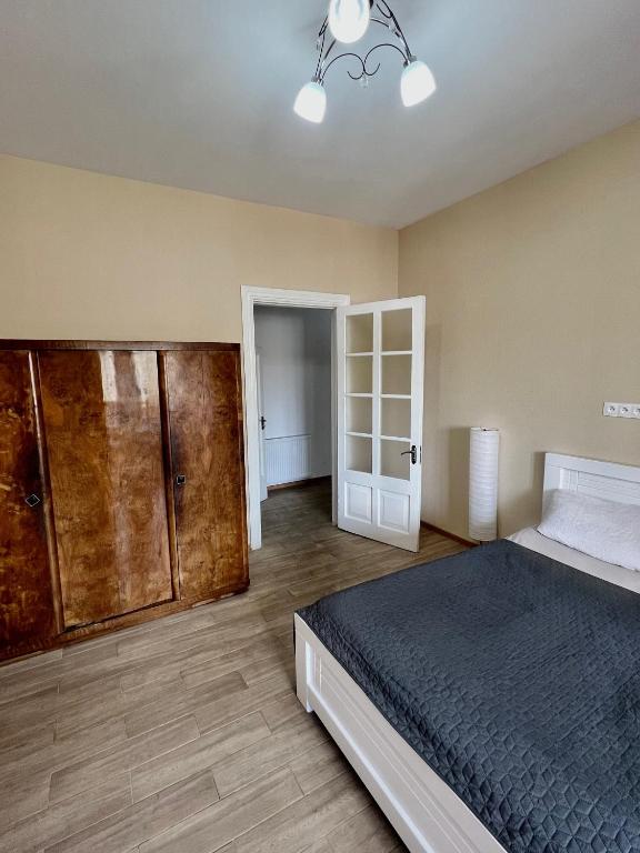 هتل ریورفرانت آپارتمان - Riverfront Apartment