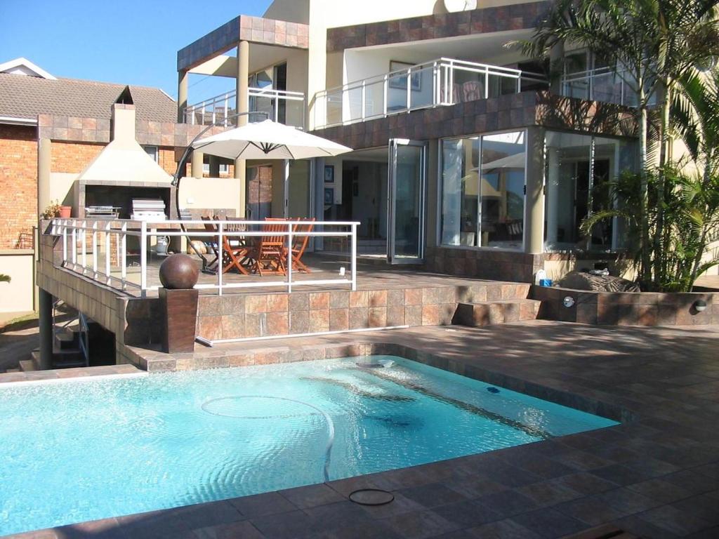 هتل آکوا ویستا آکومودیشن Aqua Vista Accommodation