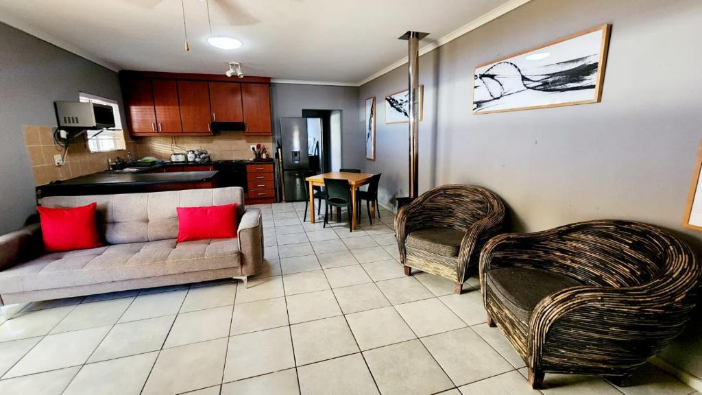 هتل کنزینگتن، کیپ‌تاون کازى لاک آپ اند گو - Kensington, Cape Town Cosy Lock up and go