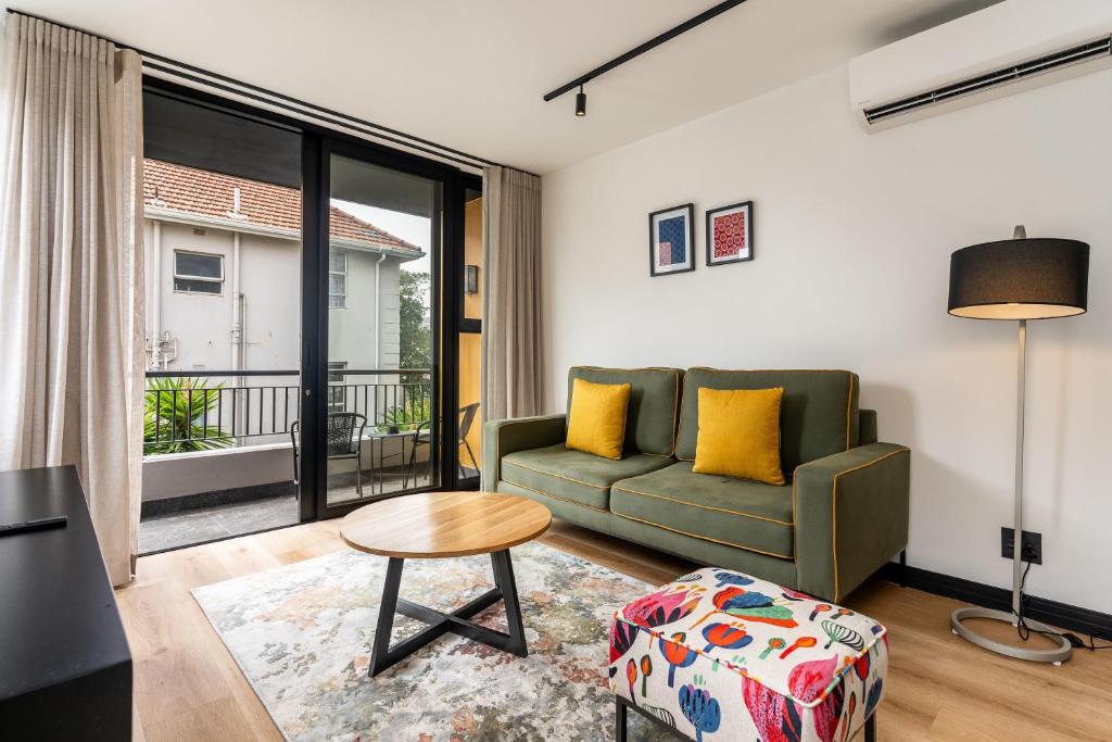 هتل سی پوینت 1 بدرم آپارتمان - پرایوت بالکنی - Sea Point 1 Bedroom Apartment - Private Balcony