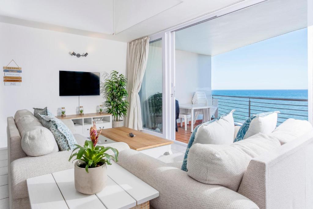 هتل اوشن بلو ات چاکاس کُوِ، بیچفُرُنت آپارتمان - Ocean Blue at Chakas Cove, Beachfront Apartment