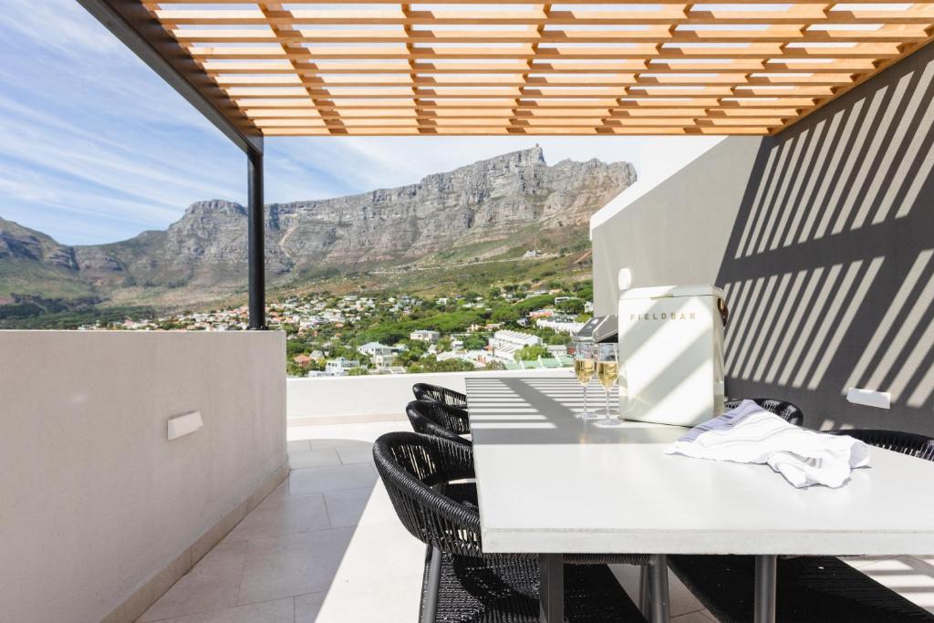 هتل د ویو - برند نیو پنت هاوس وید پراوات روف تاپ پول - The View - Brand new Penthouse with private rooftop pool