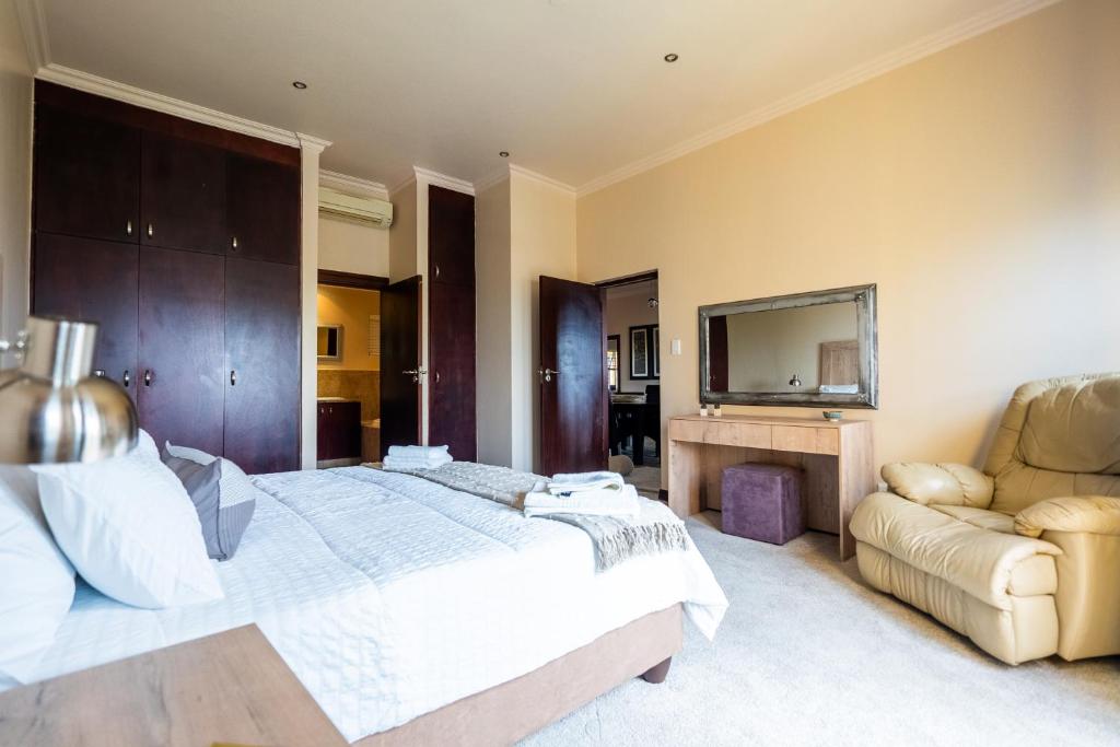 هتل ۲۵ سن آنتونلا ۳بد ان سوییت + انتِرتینمنت اِرِیا - 25 San Antonella 3bed ensuite + entertainment area