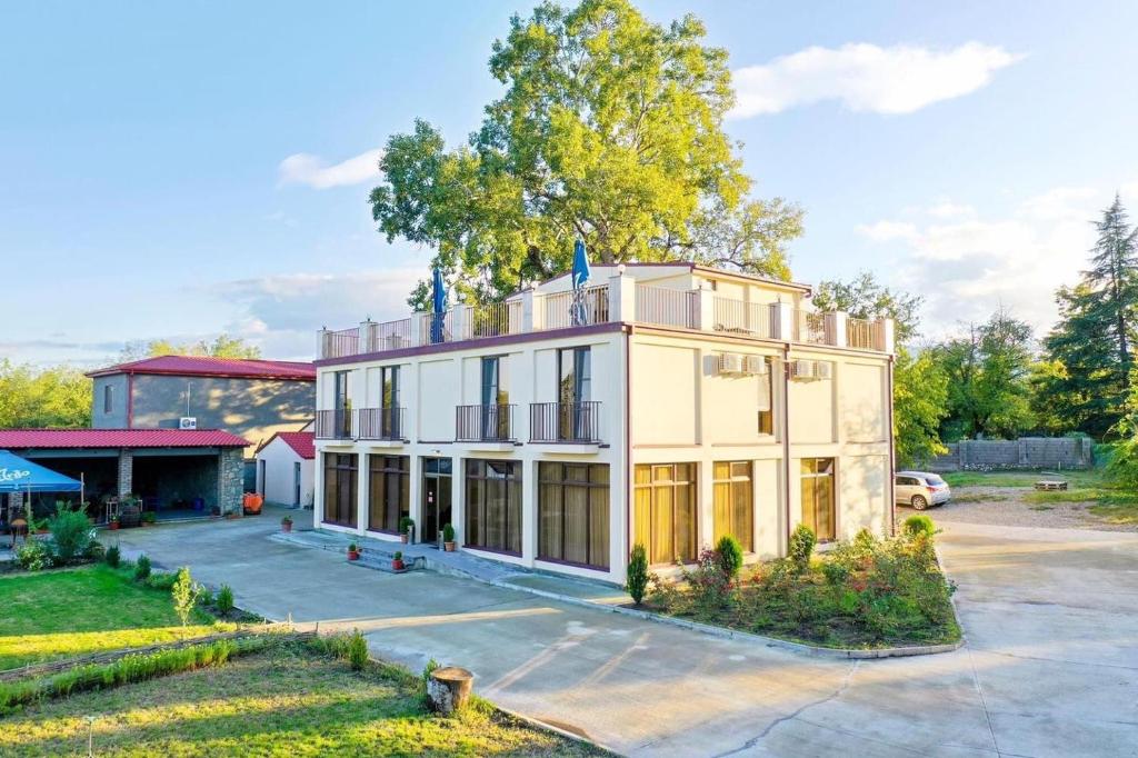 کیشی گاردن هتل Kisi Garden Hotel