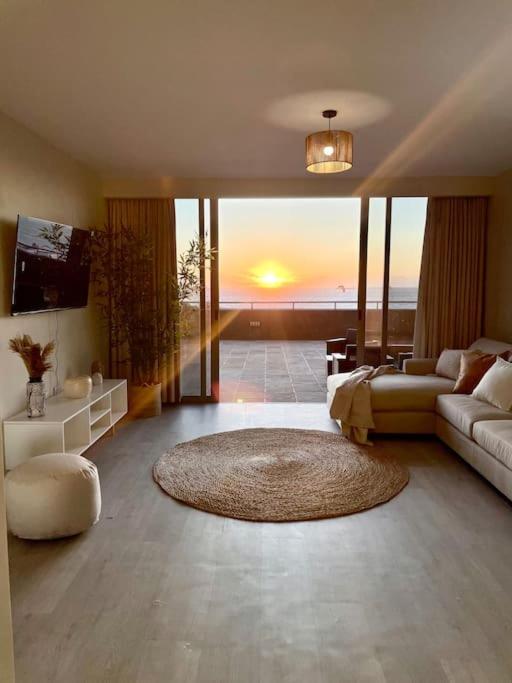 هتل اینفینیتی سانست بیچفرانت آپارتمان - Infinity Sunset Beachfront Apartment