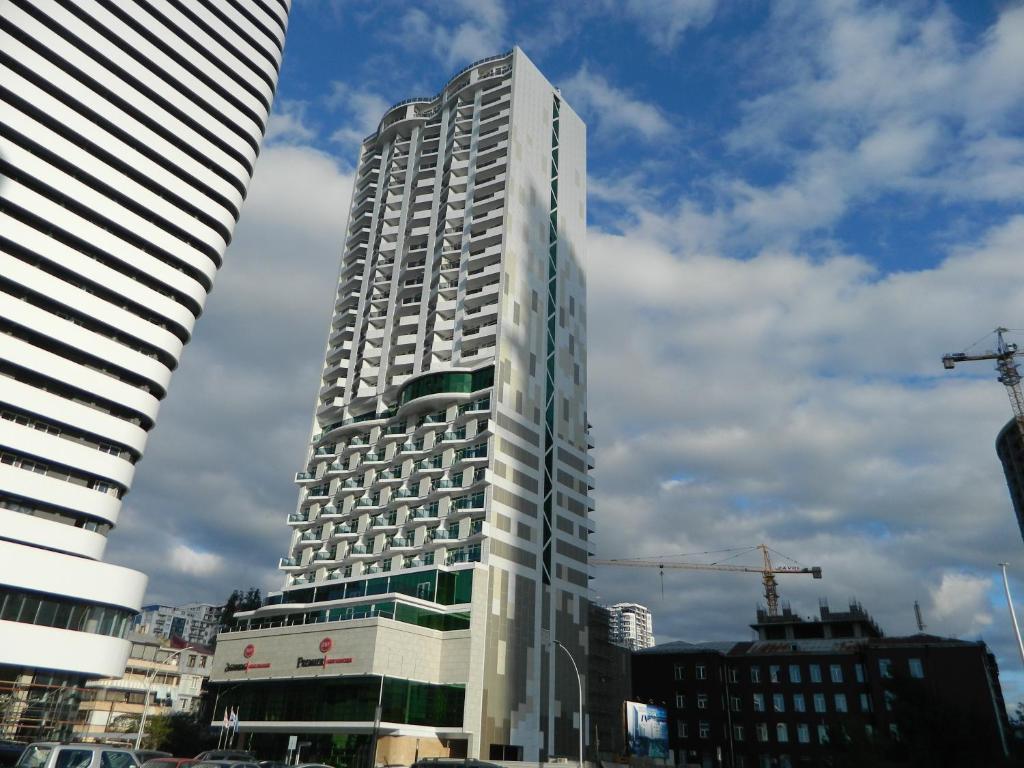 هتل ۱۱۱ زورا ب گورگیلا دزه استریت - 111 Zurab Gorgiladze Street