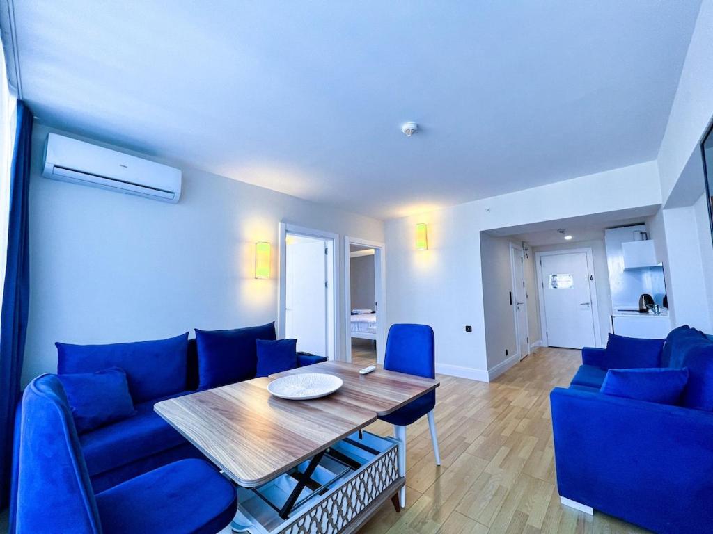هتل اپارتمان ویت ا ویو آف د ه سی اند د ه مانتینز پلتینا - Apartment with a view of the sea and the mountains Platina