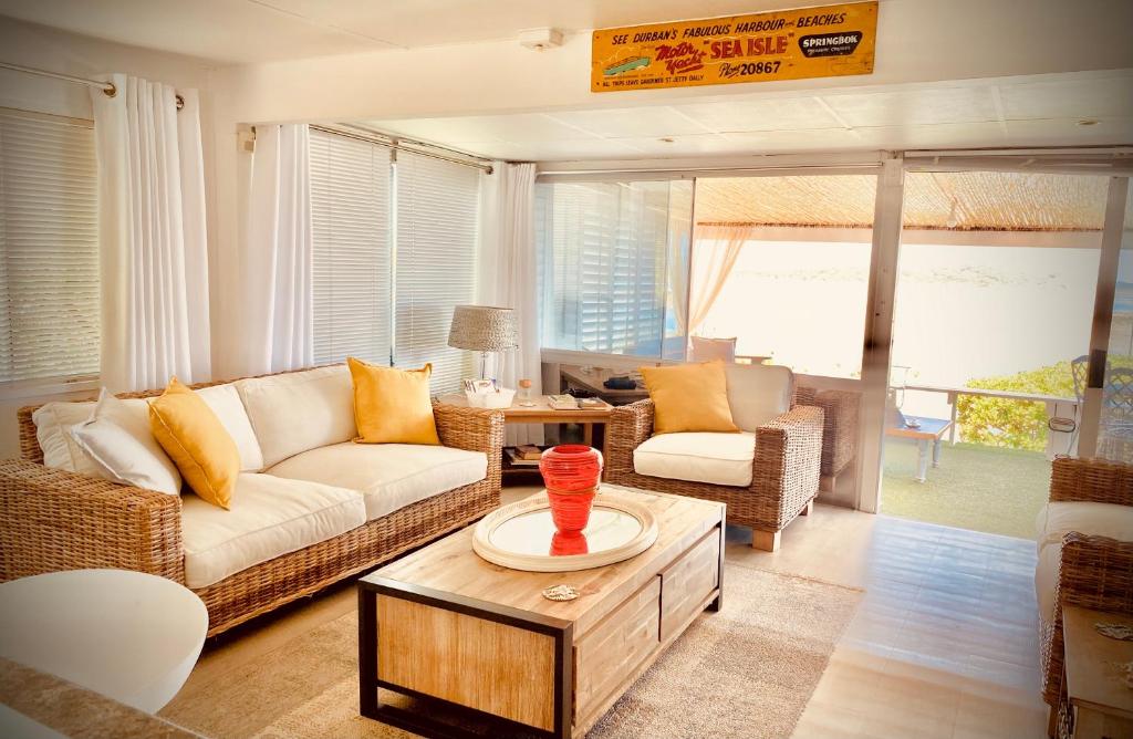 Hermanus Whale Capital - Lagoon & Sea view