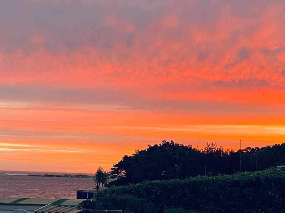 Hermanus Whale Capital - Lagoon & Sea view