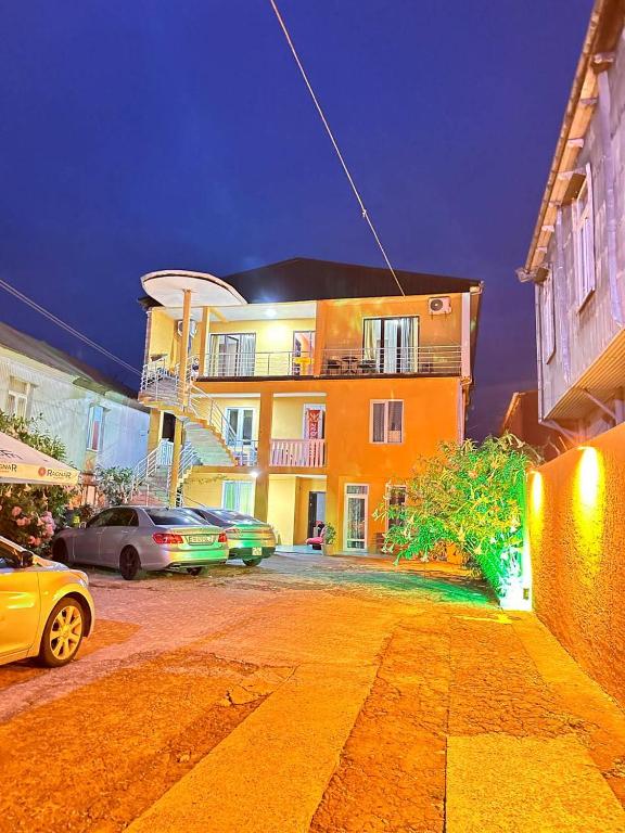 هتل ششصد و بیست کُبُلِتی نونا - Hotel 620 kobuleti NONNA