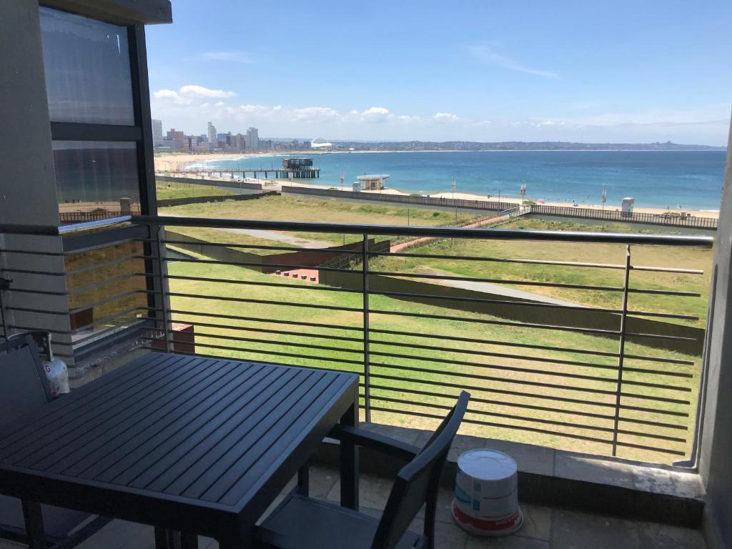 هتل دربن پوینت واتر فراانت، ۵۰۵ کوی ساید ۴۰ کانال کوی رود - Durban Point Waterfront, 505 Quayside 40 Canalquay Rd