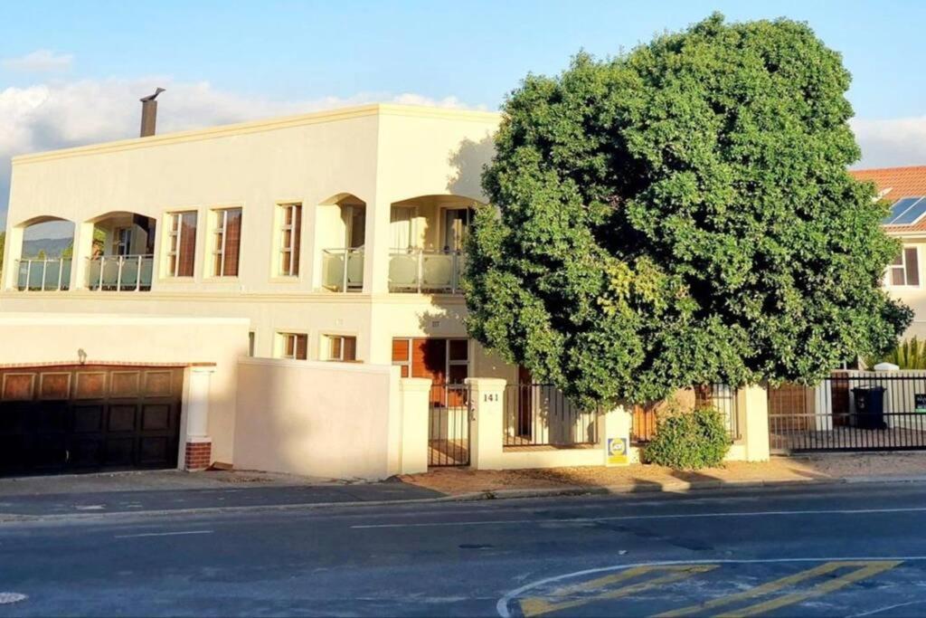 هتل بیچ ویلا 2 پارتال 440 اس کیو ام Beach Villa 2 Partial 440sqm
