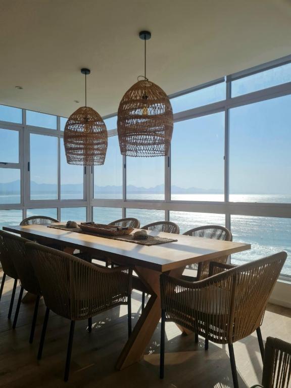 هتل پوینت ویلیج آکومودیشن - اوشن تو 43 - Point Village Accommodation - Ocean Two 43