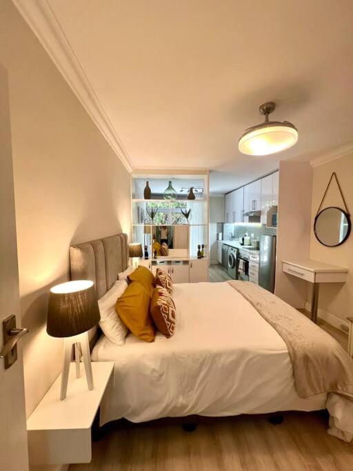 هتل کوزی آپارتمان این کیپ تاون - Cozy apartment in Cape Town
