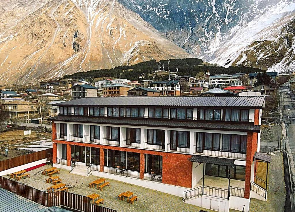 هتل مانتین هاوس کازبگی Mountain House Kazbegi