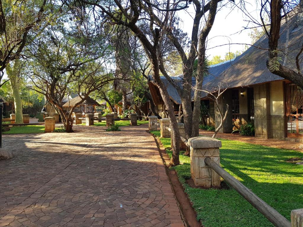 هتل پیور ژوی گست لاج PURE JOY GUEST LODGE