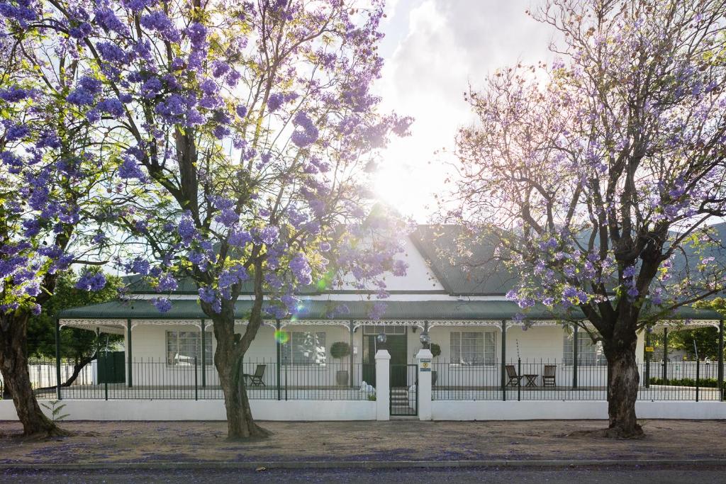هتل ویکتوریان اسکوئر گست هاوس Victorian Square Guesthouse