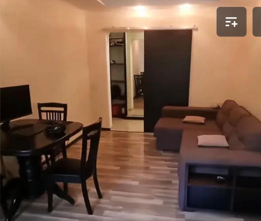 هتل وی آی پی آپارت 522 - VIP apart 522