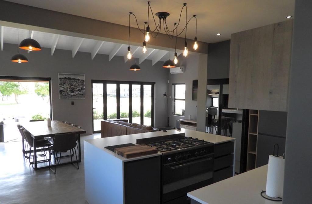هتل کامفرت این لانگبان - Comfort in Langebaan