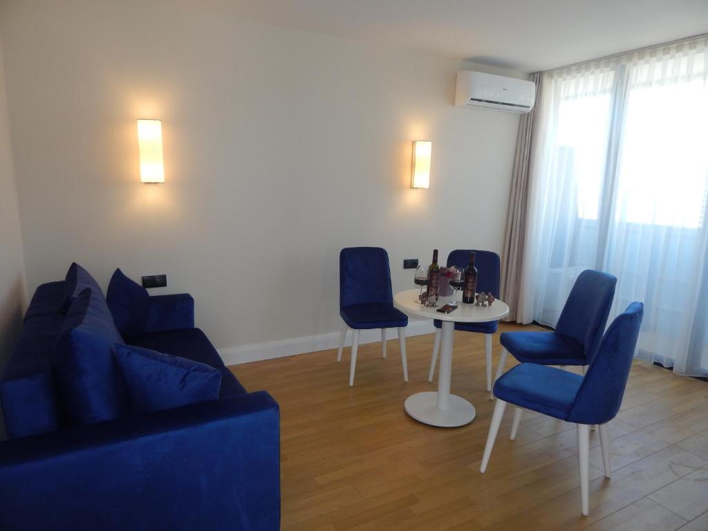 هتل آپارتمنتس اربیت - Apartments Orbit