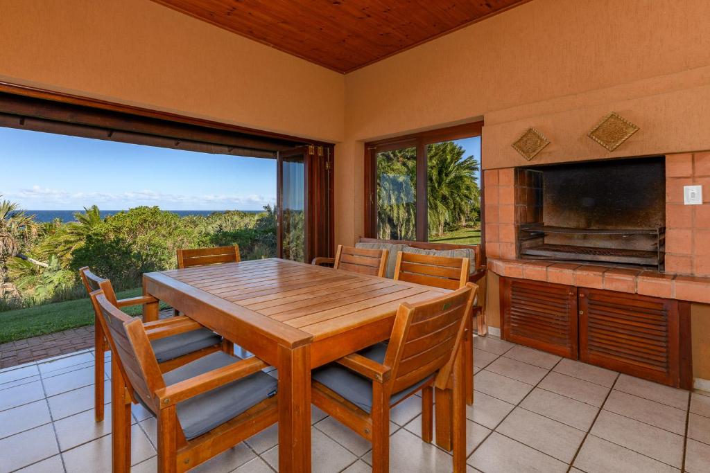 San Lameer Villa 3704 - 2 Bedroom Superior - 4 pax -San Lameer Rental Agency