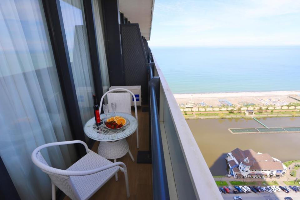 هتل لاکس آپارتمنتس اوربی سیتی - Luxe Apartments Orbi City