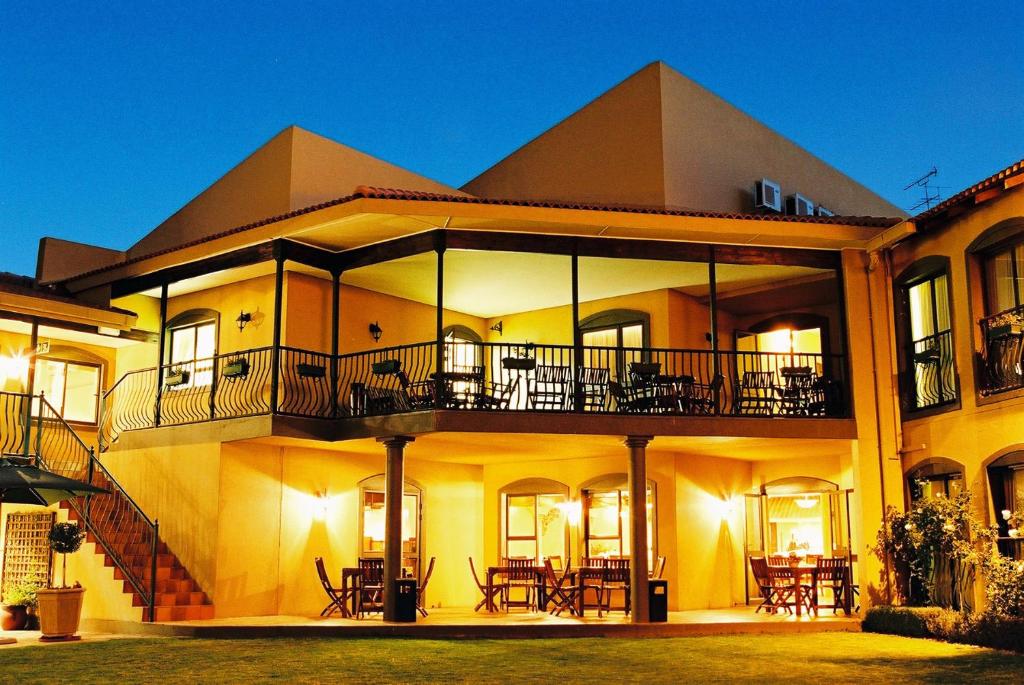 بن ونوتو هتل و کنفرانس سنتر - Benvenuto Hotel & Conference Centre