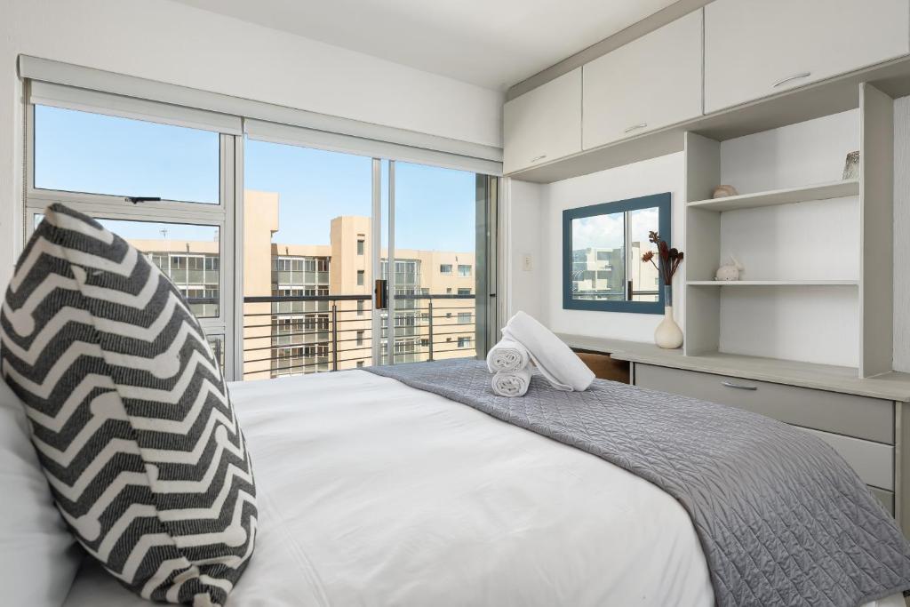 هتل مودرن 1 بِدروُم این بلوبرگ - Modern 1 Bedroom in Blouberg