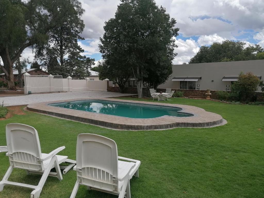 هتل آن انسلین سلف کترینگ On Enslin selfcatering