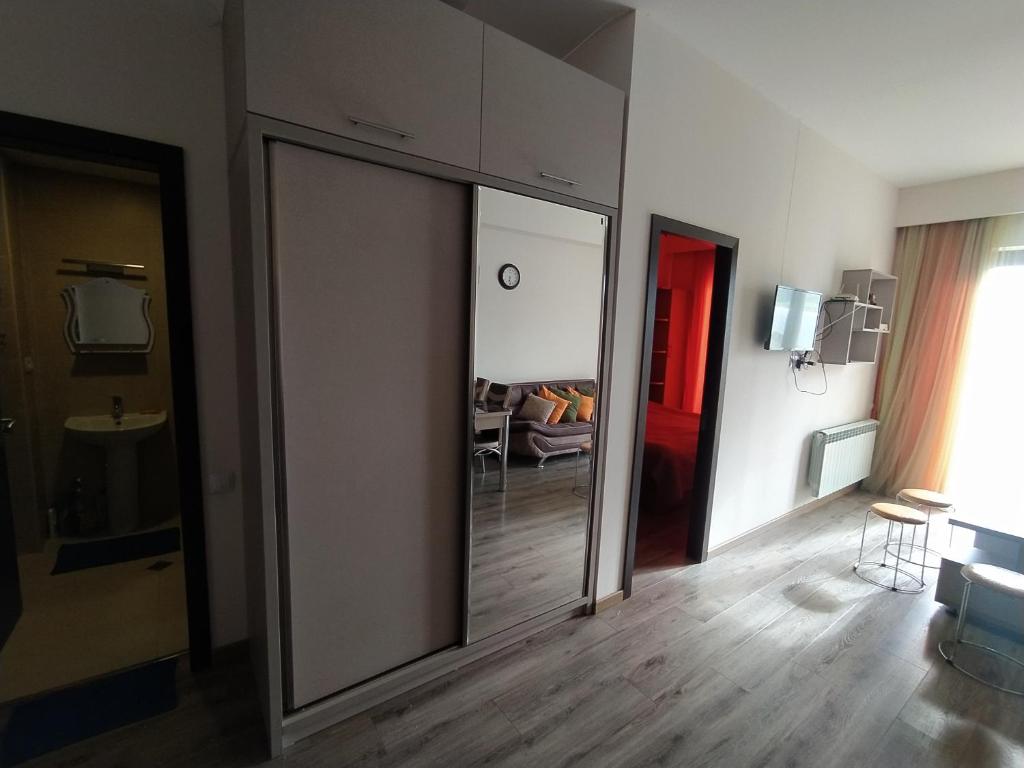 هتل باخورینی آپارتمان - Bakuriani apartament
