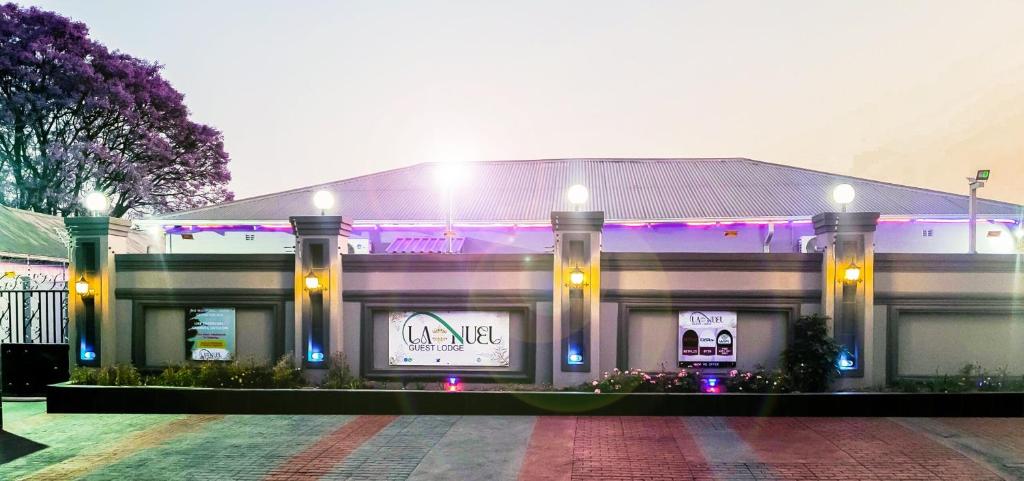 هتل لا-نوئل گست لاج - La-Nuel Guest Lodge