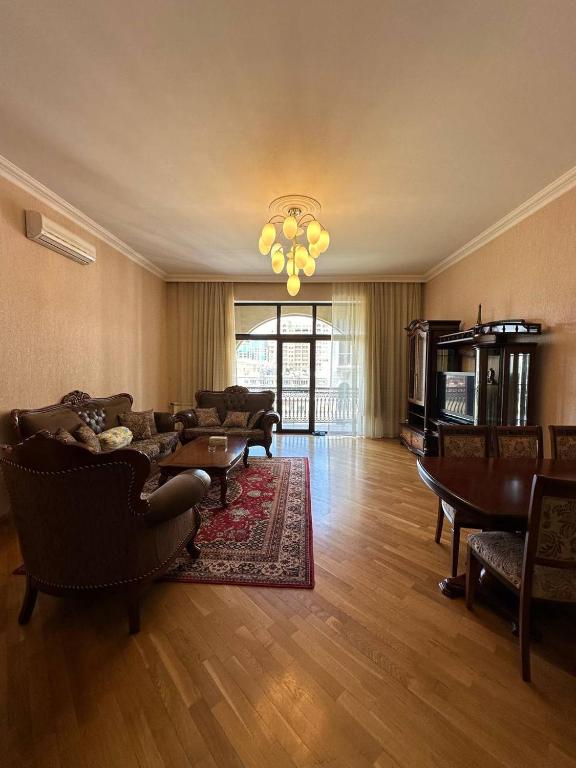 هتل کامفورت سنترال دلوکس آپارتمان - Comfort Central Deluxe Apartment