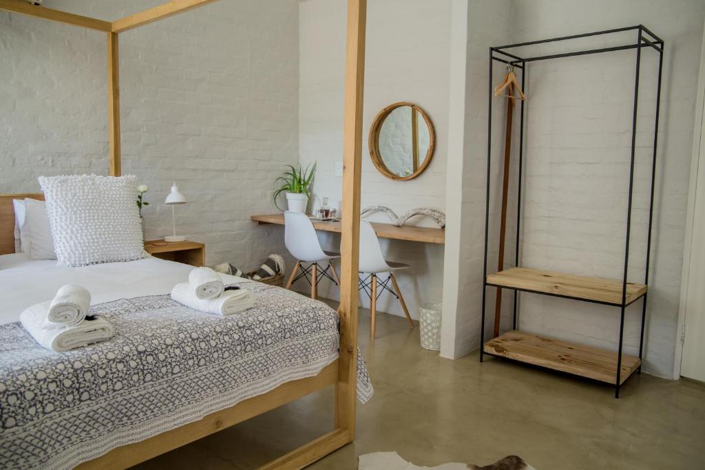 هتل راو کَرو گِست هاوس Raw Karoo Guest House