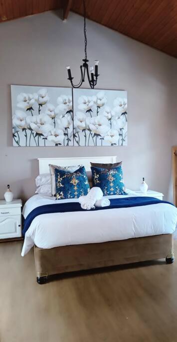 هتل مکاباباْز بیوتیفول اند اسپیشس - Mkababa's beautiful and spacious