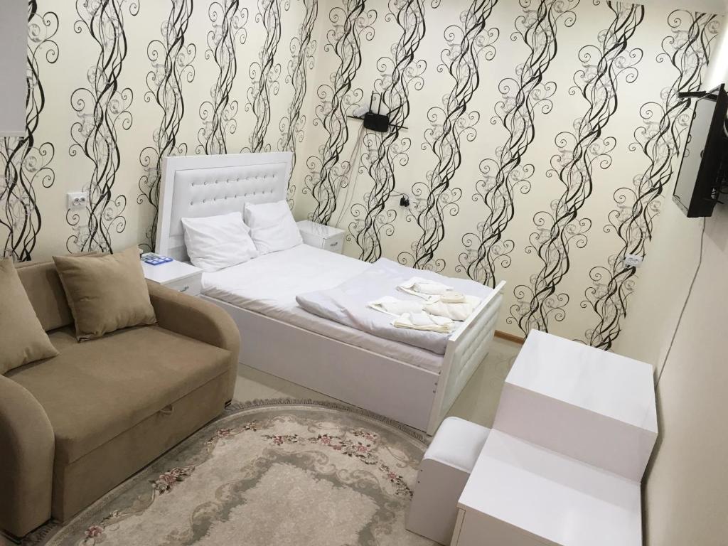 هتل تریومف Hotel Triumph