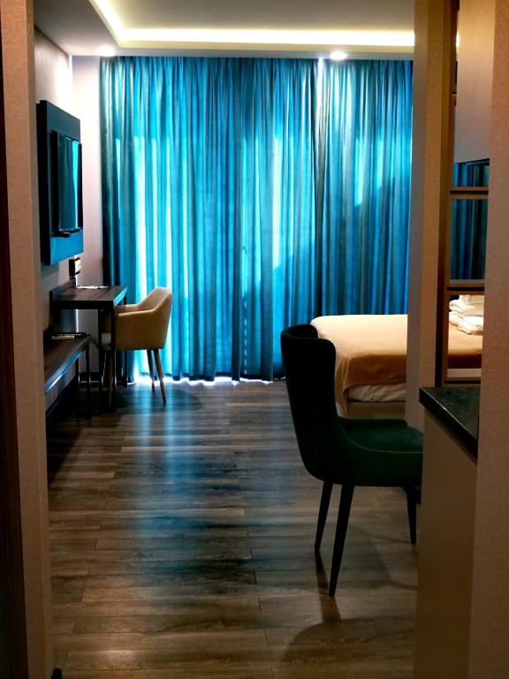 لاکچری هتل سوئیت آپارتمان - Luxury Hotel Suite Apartment