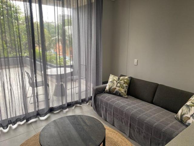 هتل ترندى آپارتمان - Trendy Apartment