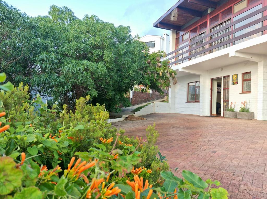 هتل لافت کاتج، اسلیپس 2. سنترال اند کِوزی! - Loft Cottage, sleeps 2. Central and Cozy!