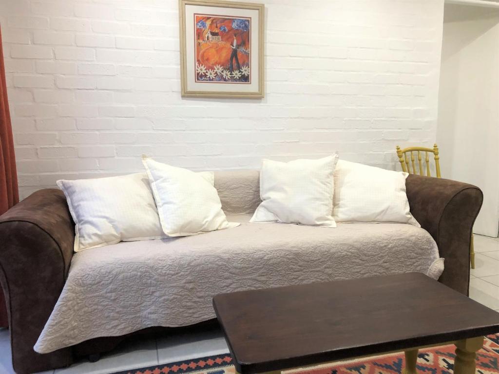 هتل بی لایت آکو مودیشن 3 سلف کیتریگ 1 بد روم آپارتمان اسلیپس 4 - Baylight Accommodation 3 Selfcatering 1 bedroom apartment sleeps 4