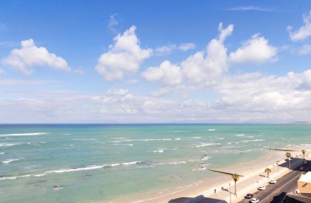 هتل 97 آن استرند - 97 On Strand