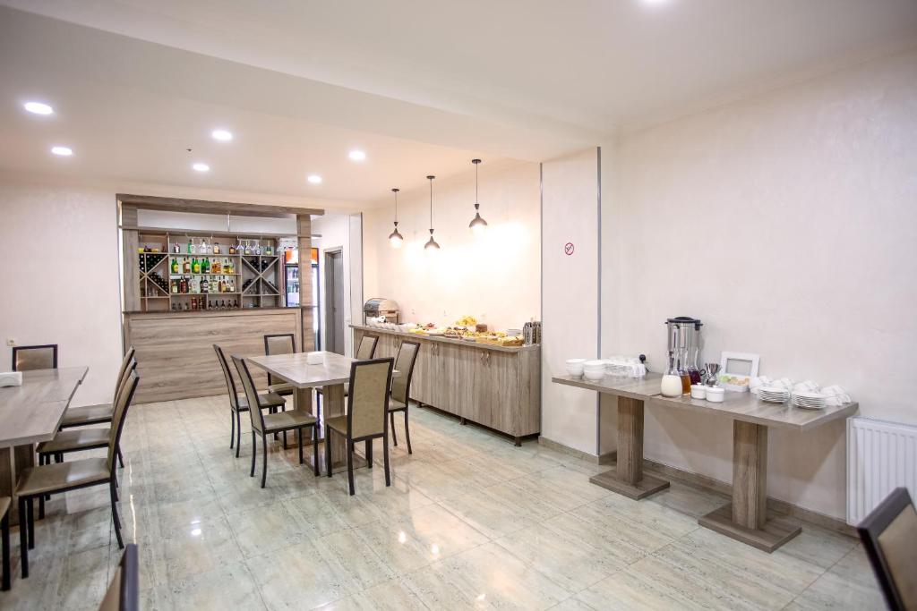 سانتاور هتل Suntower Hotel