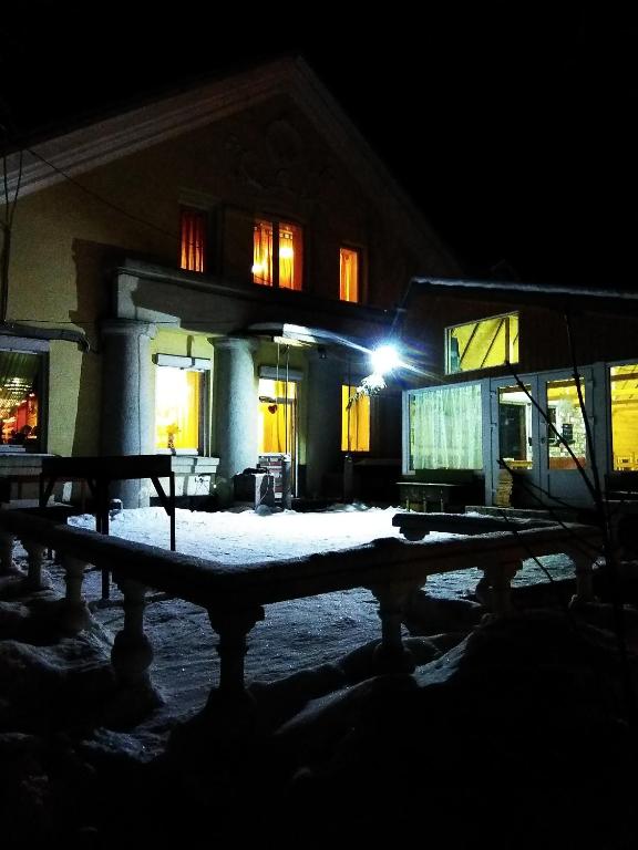ابیر والگ هتل Abyrvalg Hotel