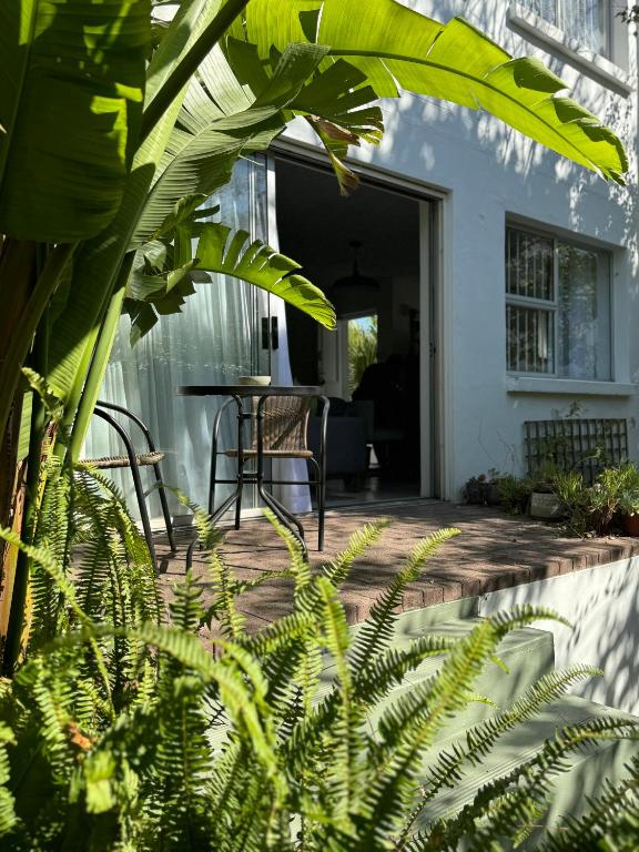 هتل گاردنز اند آپارتمان ات دی ورف - Garden's End Apartment at Die Werf