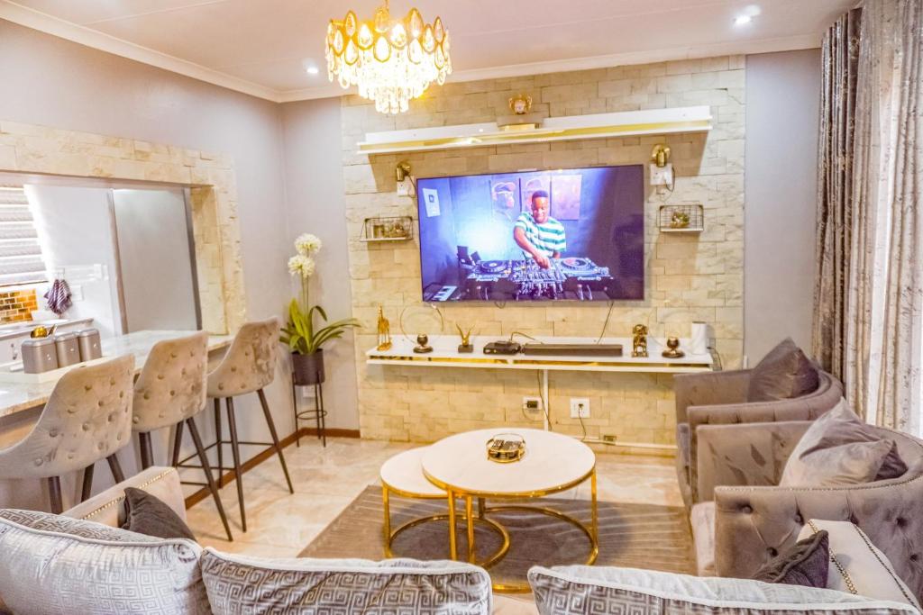 هتل هومز آف ایس 3 بَدْروم ویلا - Homes of Ace 3 bedroom Villa