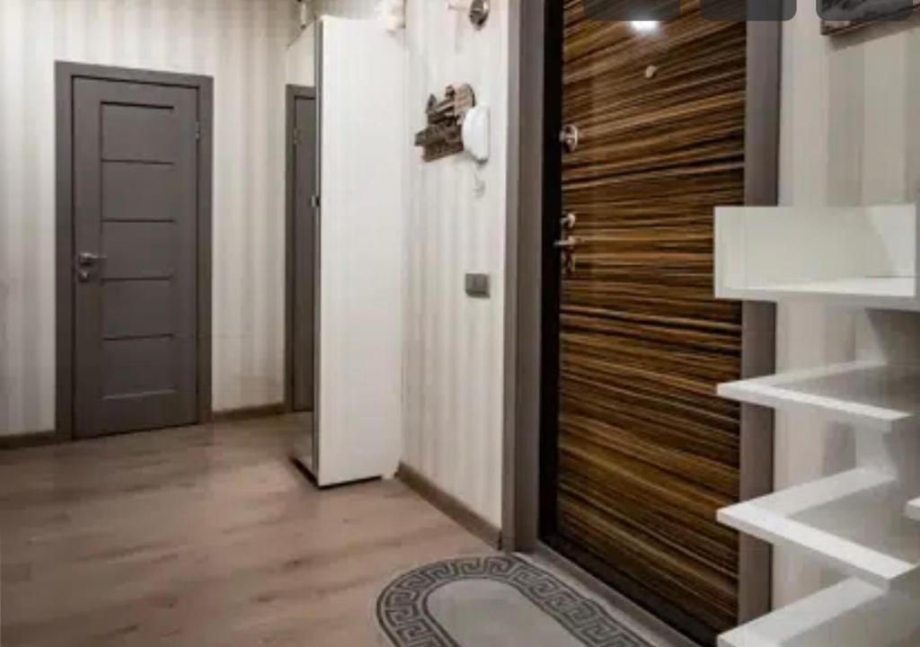 هتل وی آی پی آپارت 550 - VIP apart 550