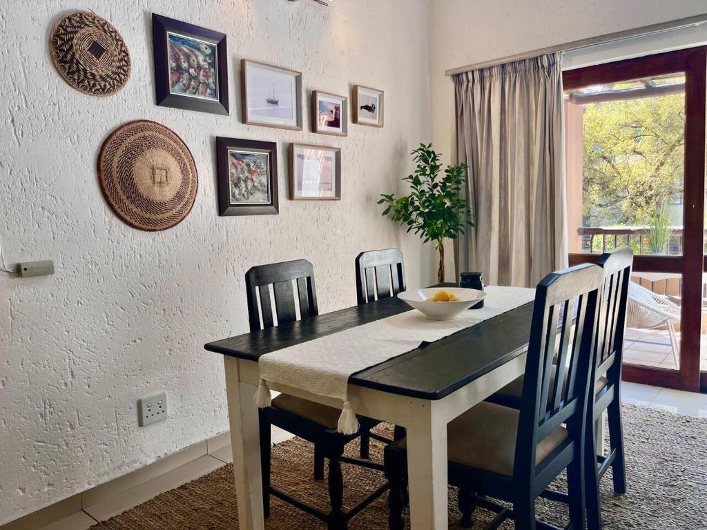 هتل ذ کُرْنِر لافْت آپارتمان The Corner Loft Apartment
