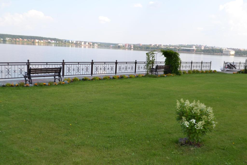 Zhemchuzhina Hotel