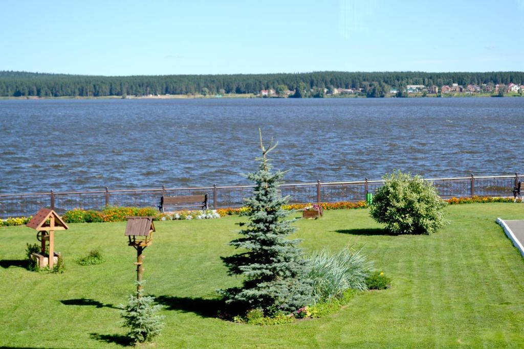 Zhemchuzhina Hotel
