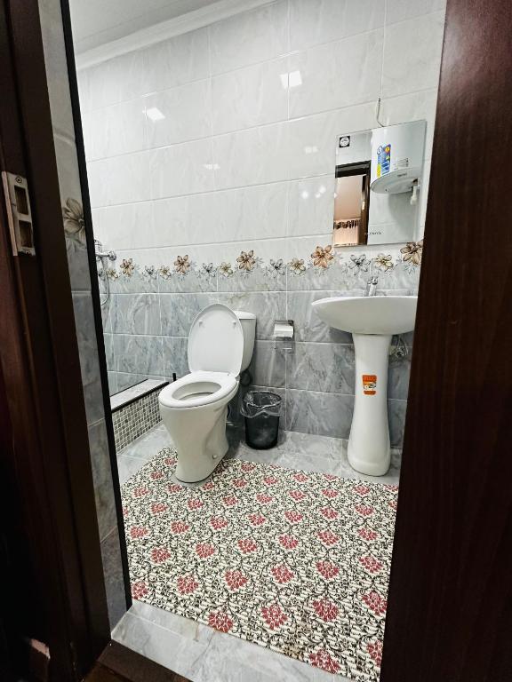 هتل کامرانبک گست هاوس KAMRONBEK GuEST HOUSE