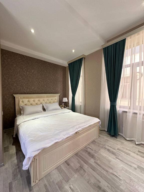 هتل برادرز گست هاوز - Brothers Guest House